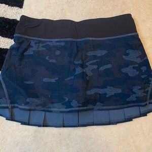 Blue camo lululemon pacesetter